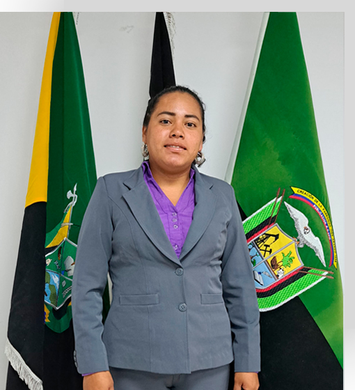 Sra. Esdrina Marley Chaquinga Lopez